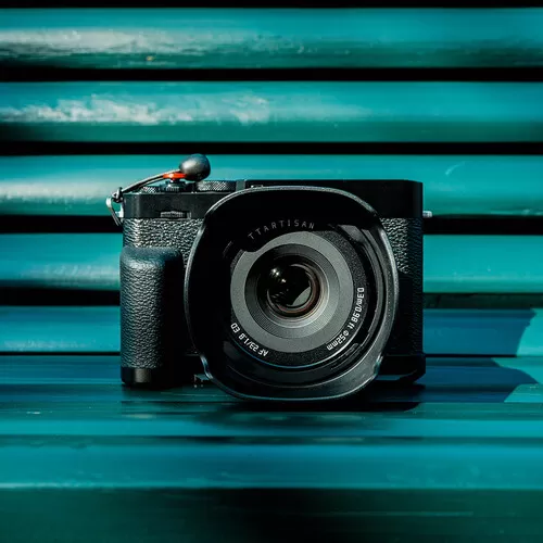Ống kính TTArtisan AF 23mm f1.8 cho Fuji XF, Sony E