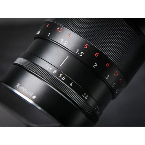 Ống kính SIRUI 50mm f1.8 anamorphic Lens 1.33x cho Canon RF, M4:3, Leica SL, Lumix S, Fujiflim X, E-Mount