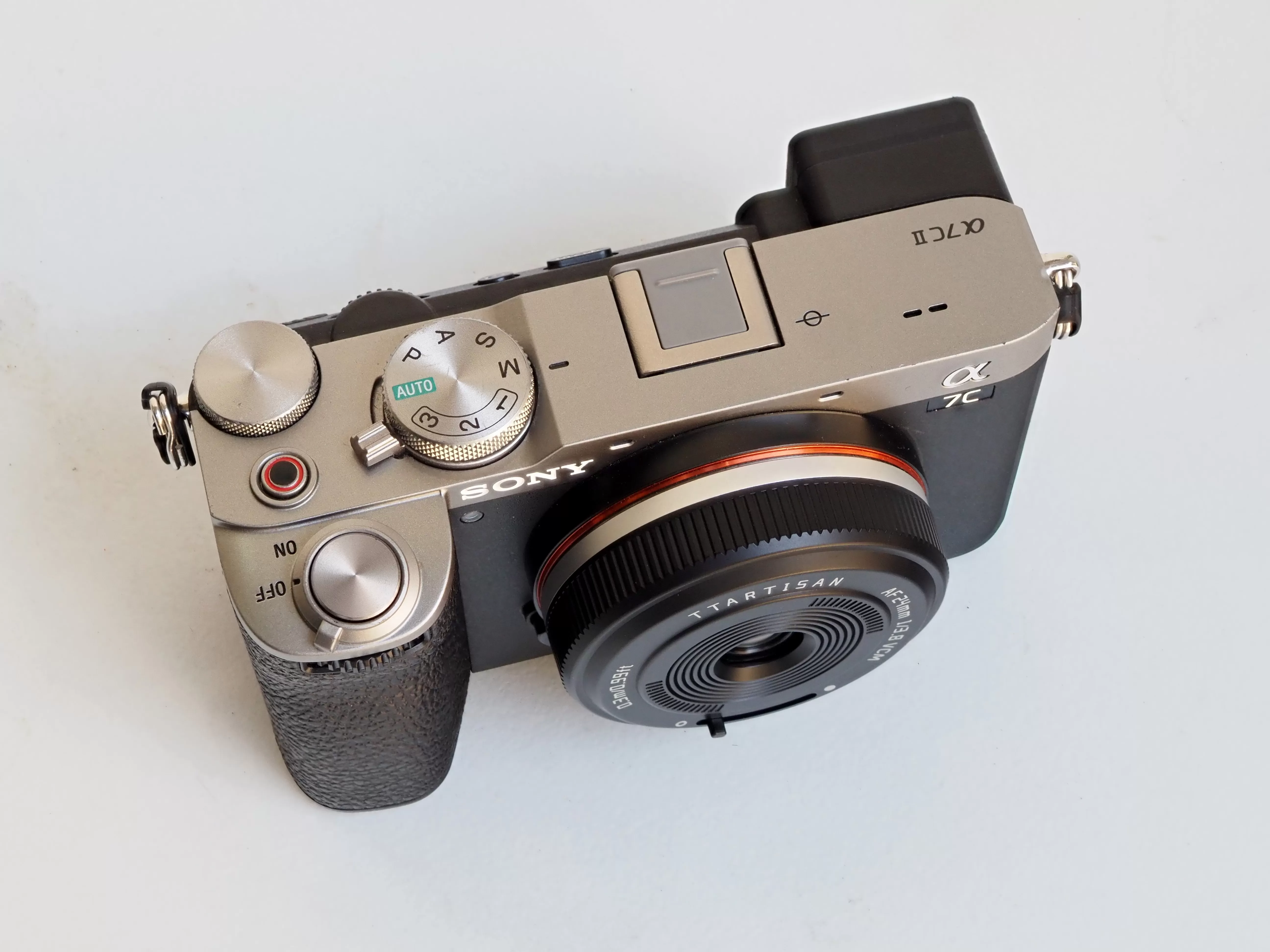 Lens TTArtisan 24mm F3.8 AF Pancake